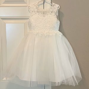Little girl’s flower girl dress